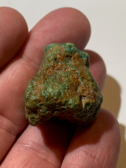 Turquoise verte du Mexique, pépite naturelle de 30 x 26 x 23 - 16 gr.