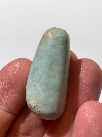 Turquoise de Madagascar, petite pierre roulée (poli) - 4 cm x 1,8 de diamètre - Parfait en pendentif !