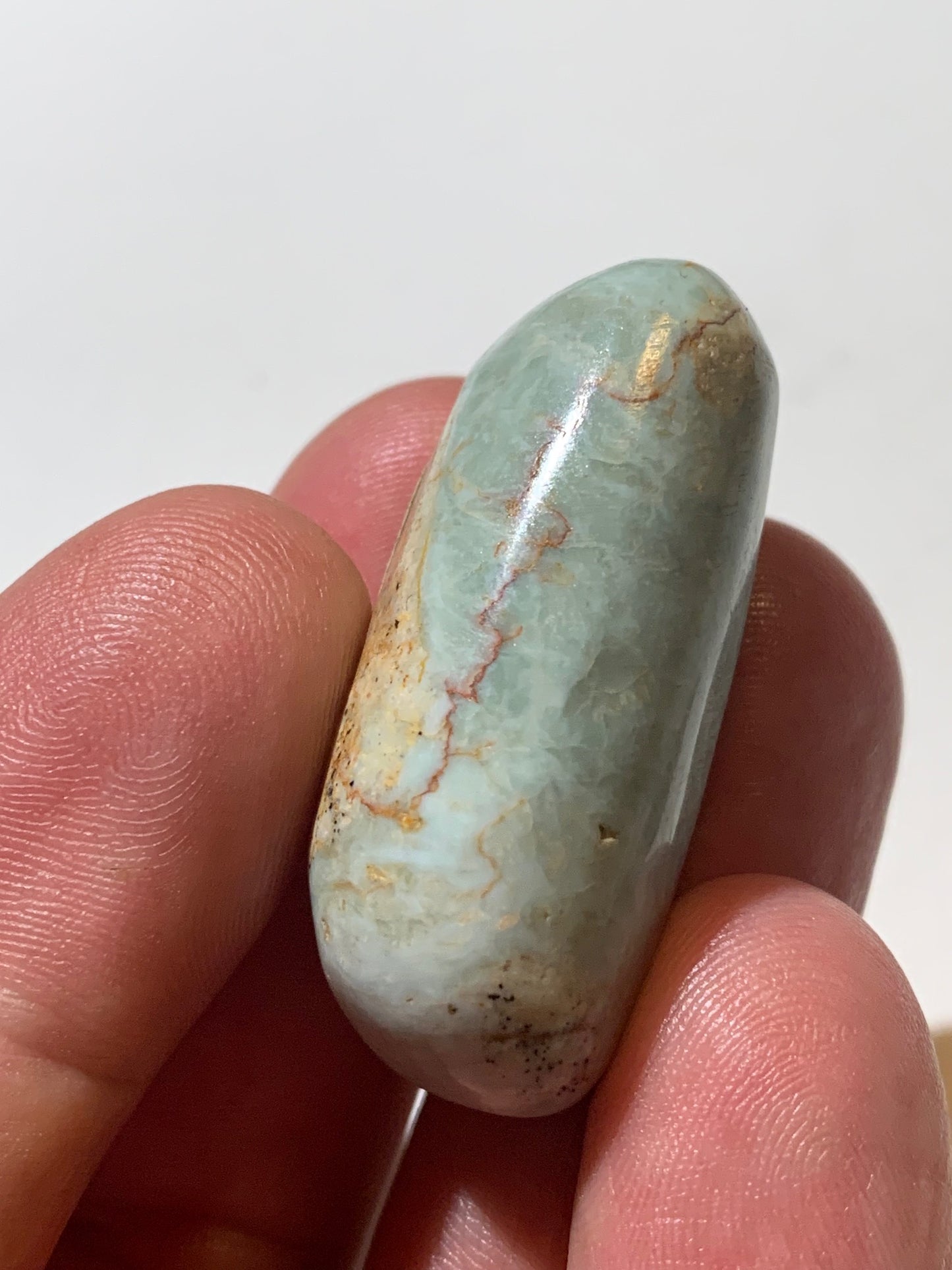 Turquoise de Madagascar, petite pierre roulée (poli) - 4 cm x 1,8 de diamètre - Parfait en pendentif !