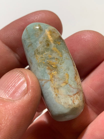 Turquoise de Madagascar, petite pierre roulée (poli) - 4 cm x 1,8 de diamètre - Parfait en pendentif !