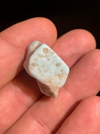 Larimar – pierre roulée – 28 x 16 x 15 mm – 9,9 gr.