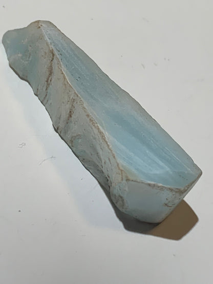 Larimar – pierre roulée – 41 x 12 x 10 mm – 7,1 gr.