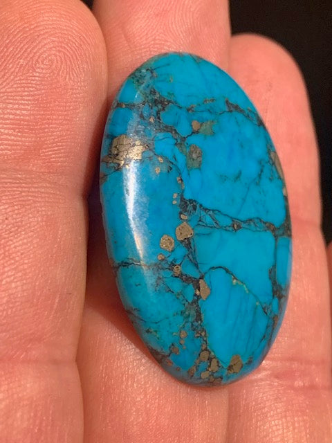 Turquoise reconstituée, cabochon de forme ovale de 40 mm x 30 x 5 - 9,4 gr.