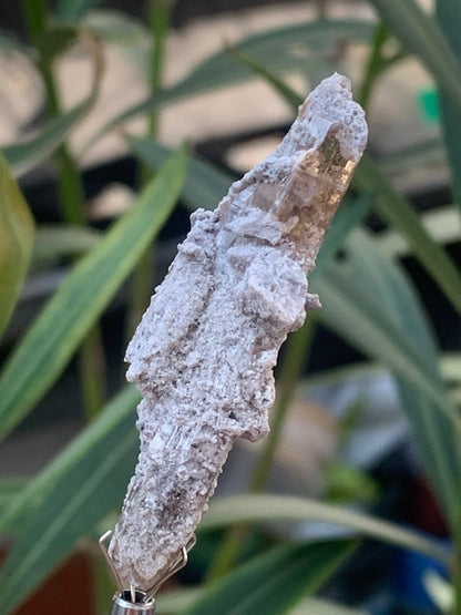 Topaze Impériale, superbe cristal naturel de 55mm x18 x15 - 13,1 grammes. Belle pièce de collection, unique et assez rare !
