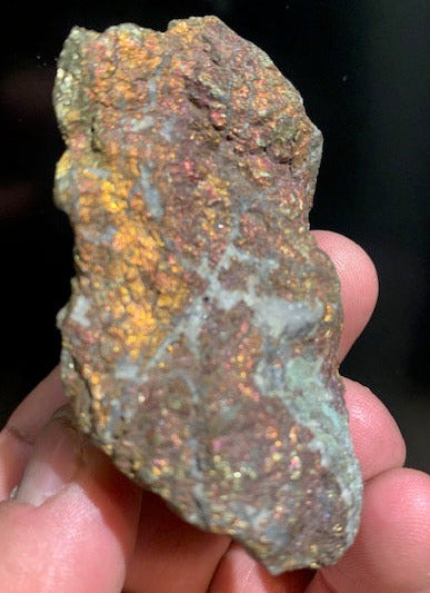 Chalcopyrite, spécimen brut de 72 x 42 x 37 millimètres - 120,7 grammes