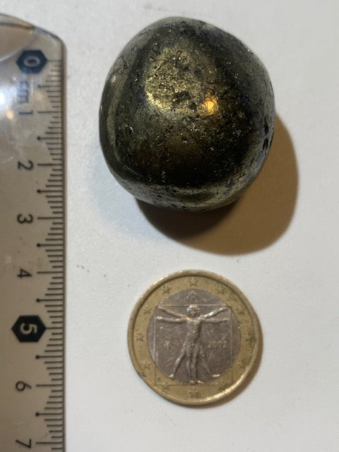 Chalcopyrite – Pierre roulée (polie) – 30 x 29 x 26 mm – 52 gr.