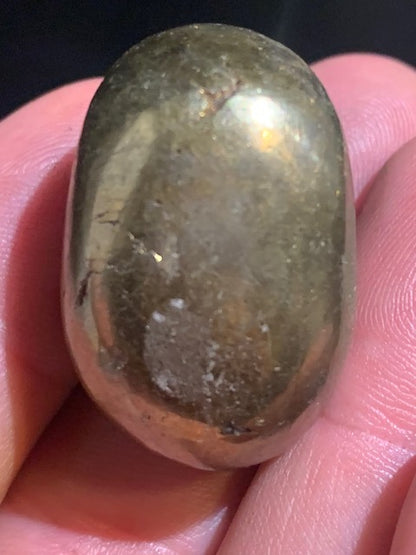 Chalcopyrite – Pierre roulée (polie) – 32 x 22 x 20 mm – 35,1 gr.