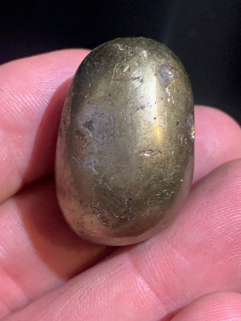 Chalcopyrite – Pierre roulée (polie) – 32 x 22 x 20 mm – 35,1 gr.