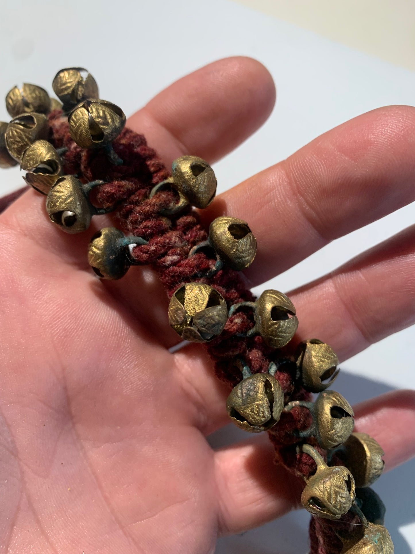 Sélection de bracelets de danses, fait en textile et perles/ clochettes en métal
