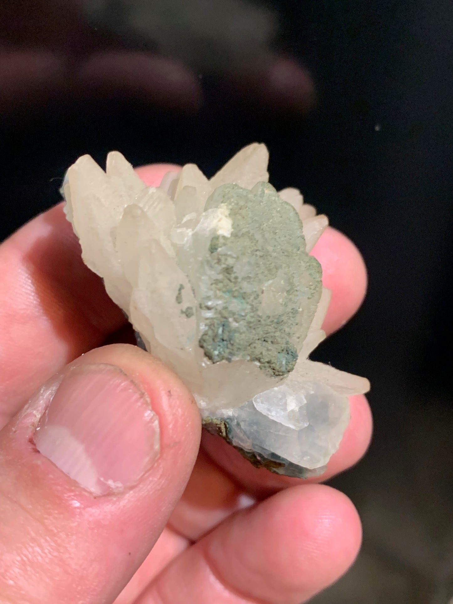 Calcite blanche, spécimen brut et naturel de 52 x 37x 23 mm - 36 gr. - Belle pièce de minéralogie