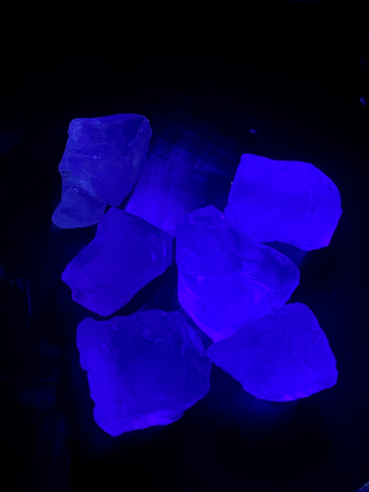 Pierre de lune blanche (adulaire) - Morceaux bruts à l'unité - 20 x 15 x 15 gr. environ