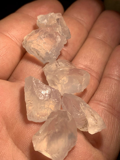 Pierre de lune blanche (adulaire) - Morceaux bruts à l'unité - 20 x 15 x 15 gr. environ