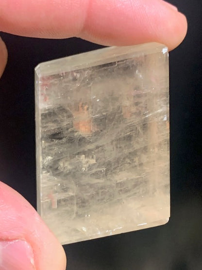 Calcite miel, cristal poli de 44 x 30 x 17 mm - 49,8 gr. - Belle pièce de minéralogie