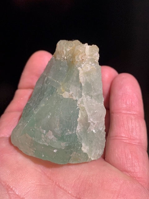 Calcite verte, pièce brute et naturelle - 57 x 51 x 45 mm - 168,5 gr.