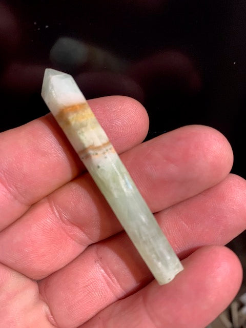 Calcite verte, Pointe/ Laser - 61 x 8 mm - 9,2 gr.