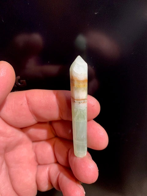 Calcite verte, Pointe/ Laser - 61 x 8 mm - 9,2 gr.