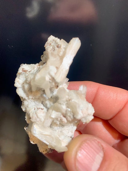 Heulandite, spécimen brut et naturel, collection ancienne - 73 x 58 x 39 mm - 55 gr.