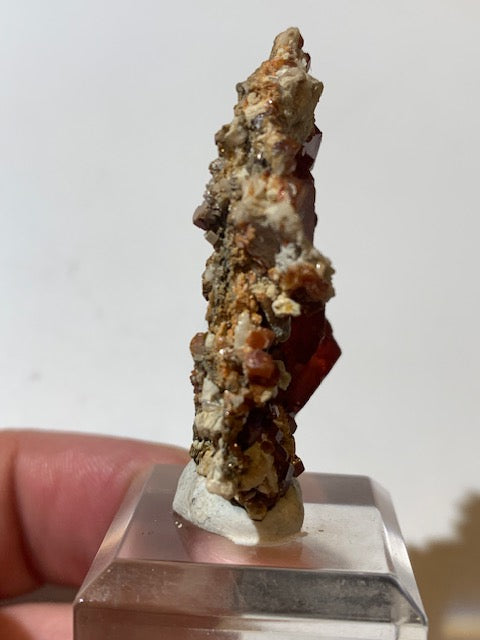 Vanadinite, spécimen brut et naturel, collection ancienne - 47 x 32 x 15 mm - 29,3 gr.