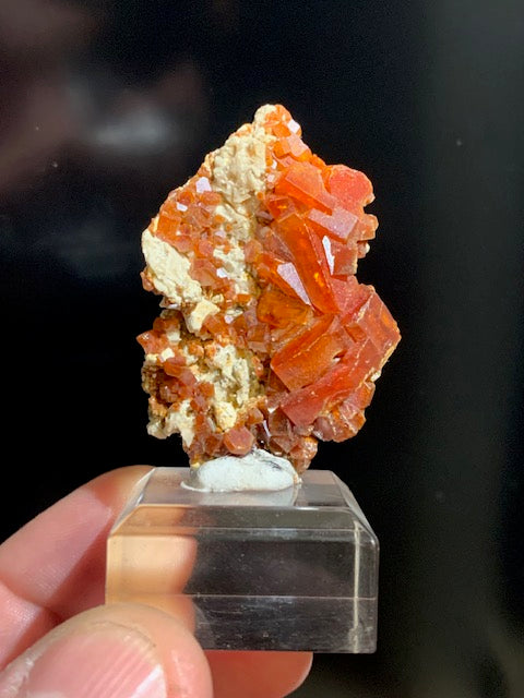 Vanadinite, spécimen brut et naturel, collection ancienne - 47 x 32 x 15 mm - 29,3 gr.