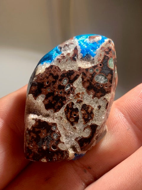 Cavansite, spécimen brut - 48 x 31 x 16 mm - 18,6 gr.