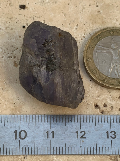 Tanzanite, spécimen brut de 32mm x21 x20 - 18 grammes. Parfait en collection, exposition, lapidage...