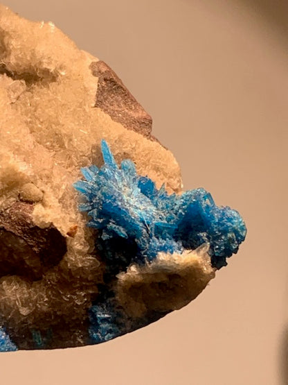 Cavansite, spécimen brut - 48 x 31 x 16 mm - 18,6 gr.