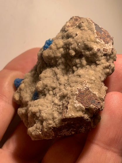 Cavansite, spécimen brut - 65 x 26 x 24 mm - 95 gr.
