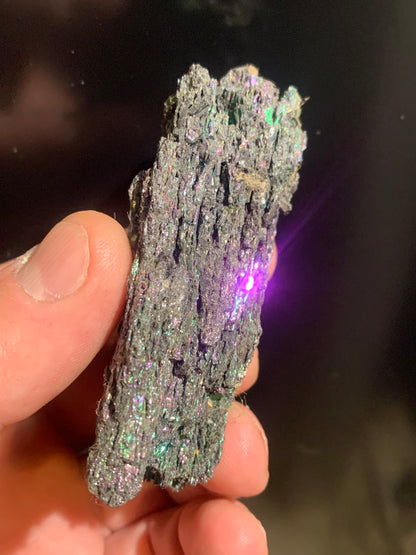Silicium – Spécimen brut et naturel, des reflets métalliques superbes - 82 x 35 x 23 mm - 55,8 gr. - 📽️ Vidéo disponible