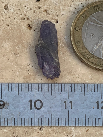 Tanzanite, spécimen brut de 20mm x8 x5 - 1 gramme. Parfait en collection, bijouterie, exposition...
