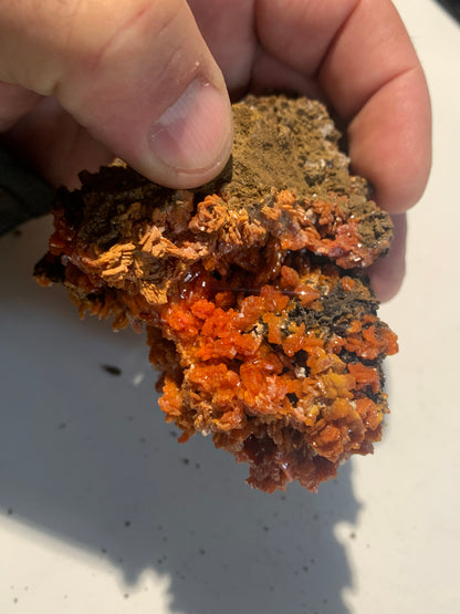 Vanadinite, spécimen brut et naturel - 100 x 83 x 74 mm - 382 gr. - 📽️ Vidéo disponible