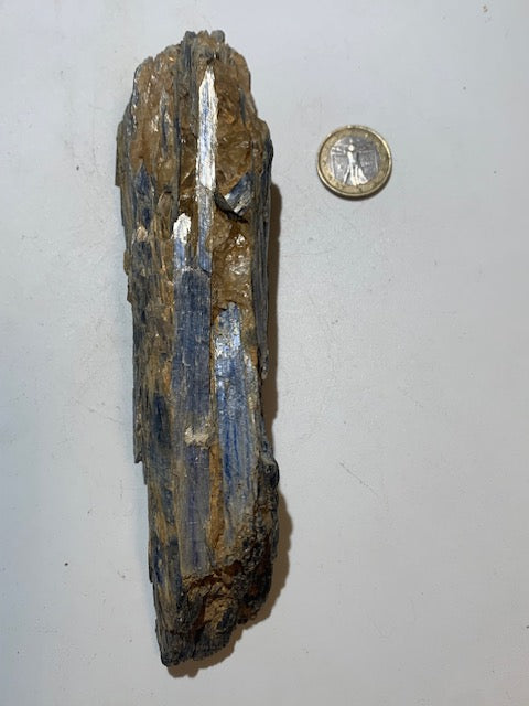 Cyanite disthène, spécimen naturel - 170 x 47 x 32 mm - 396 gr.