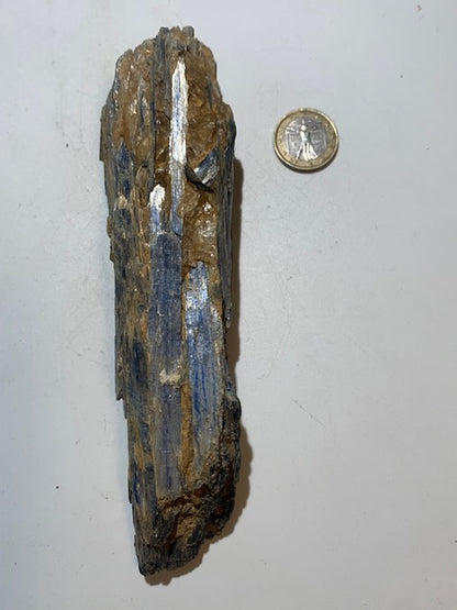 Cyanite disthène, spécimen naturel - 170 x 47 x 32 mm - 396 gr.