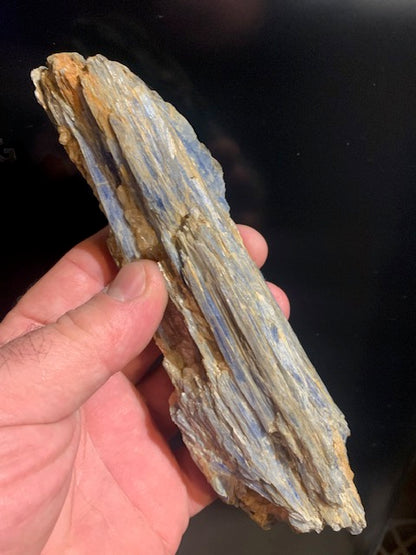Cyanite disthène, spécimen naturel - 170 x 47 x 32 mm - 396 gr.