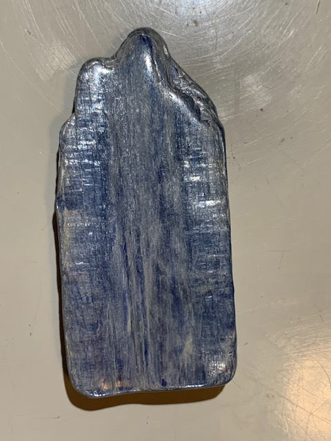 Cyanite disthène, spécimen naturel - 52 x 24 x 7  mm - 20,5 gr.
