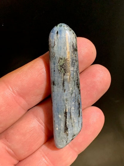 Cyanite disthène, spécimen naturel - 54 x 16 x 9 mm - 21 gr.
