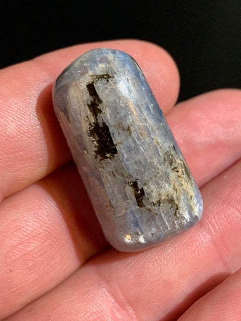Cyanite disthène, spécimen naturel - 36 x 19 x 16 mm - 25,6 gr.
