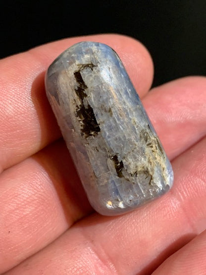 Cyanite disthène, spécimen naturel - 36 x 19 x 16 mm - 25,6 gr.