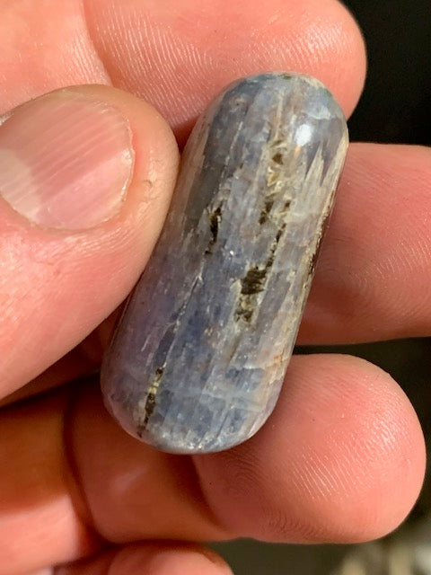 Cyanite disthène, spécimen naturel - 36 x 19 x 16 mm - 25,6 gr.
