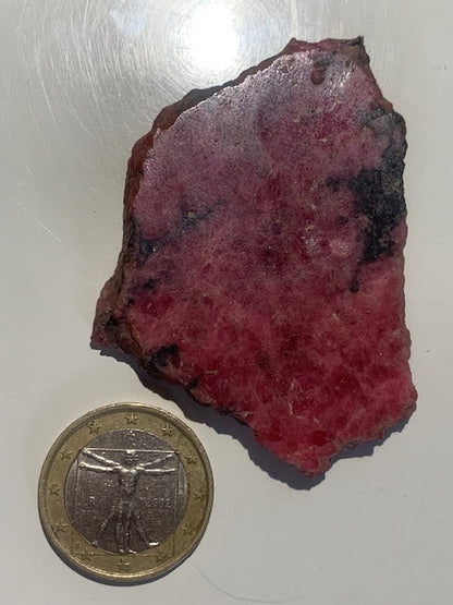 Rhodonite - spécimen brute, petite plaque - 64 x 44 x 7 mm - 40 gr - Qualité AAA