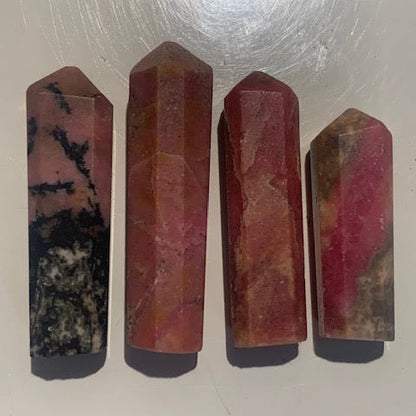 Rhodonite – 4 petites pointes/lasers au choix – environ 30 mm x 8 mm de diamètre – Qualité AA à AAA – Parfaites pour la création de pendentifs