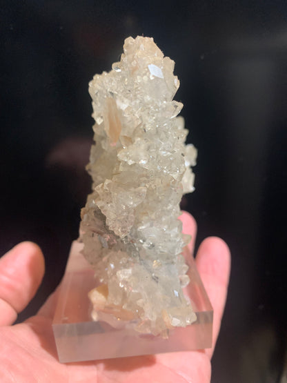 Apophyllite avec Stilbite sur socle – Superbe spécimen naturel, pièce de collection - 📽️ Vidéo disponible