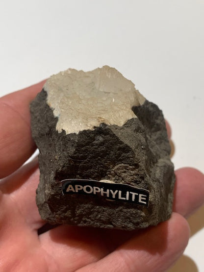 Apophyllite – spécimen brut et naturel - Collection ancienne - 62 x 60 x 54 cm - 153,2 gr.