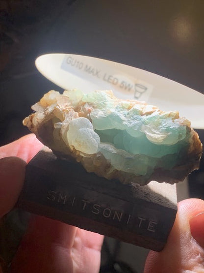 Smithsonite bleue – spécimen brut et naturel - Collection ancienne - 60 x 35 x 29 cm - 80 gr.