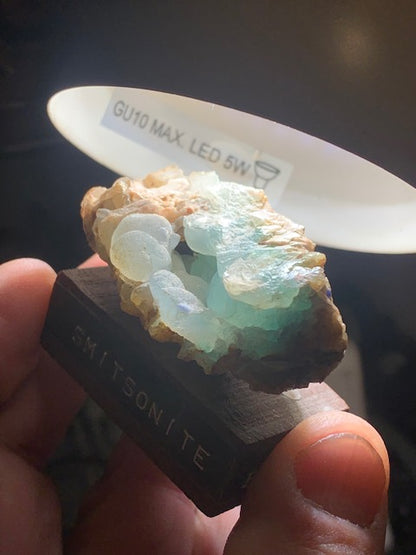 Smithsonite bleue – spécimen brut et naturel - Collection ancienne - 60 x 35 x 29 cm - 80 gr.