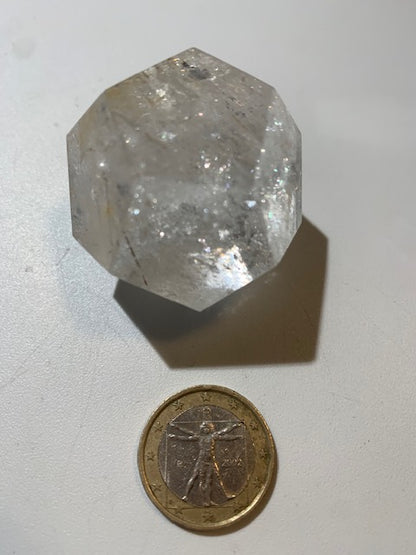 Dodécaèdre en cristal de roche, un des 5 Solides de Platon - 43 mm/ 77 gr. - Qualité A à AAA