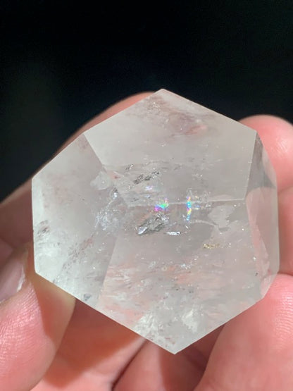 Dodécaèdre en cristal de roche, un des 5 Solides de Platon - 48 mm/ 105,7 gr. - Qualité A à AAA