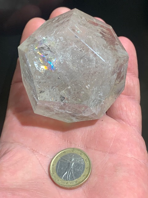 Dodécaèdre en cristal de roche, un des 5 Solides de Platon - 68 mm/ 292,7 gr. - Qualité AA à AAA