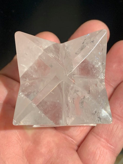 Mercaba/ Mercabah/ Merkabah (étoile à 8 branches), en cristal de roche. De 43 x 43 x 43 mm - 137 gr. Qualité A à AAA