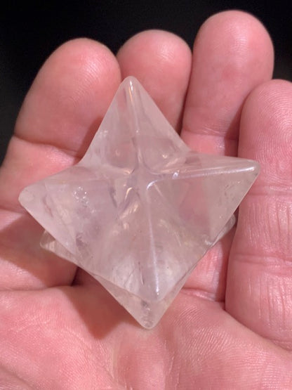 Mercaba/ Mercabah/ Merkabah (étoile à 8 branches), en quartz rose - 33 x 33 x 33 mm - 60,2 gr. - Qualité A à AAA