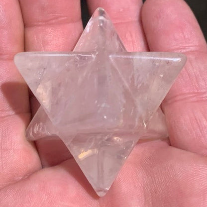 Mercaba/ Mercabah/ Merkabah (étoile à 8 branches), en quartz rose - 33 x 33 x 33 mm - 60,2 gr. - Qualité A à AAA